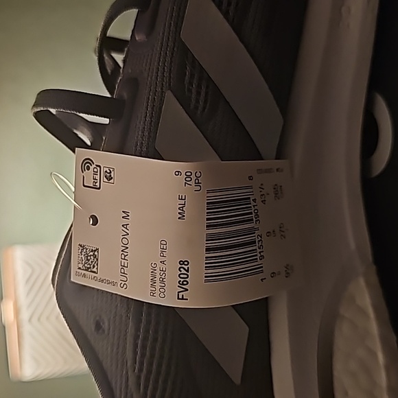 Adidas shoez - Picture 4 of 4